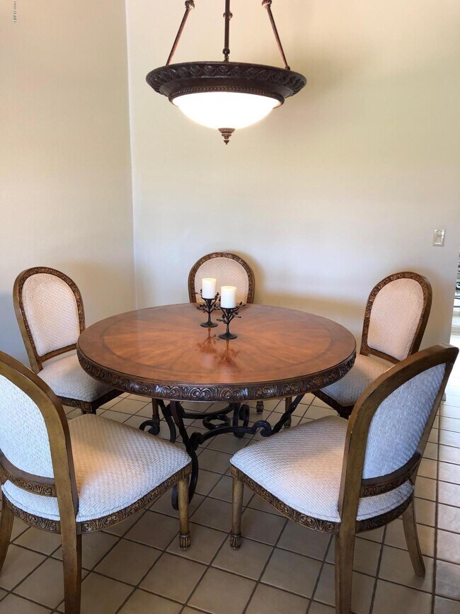 Foto del edificio - 6486 E 79th St
