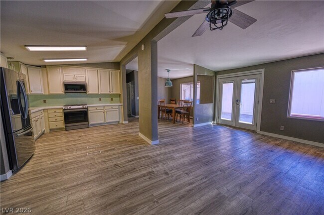 Foto del edificio - 5581 Wheatfield Dr
