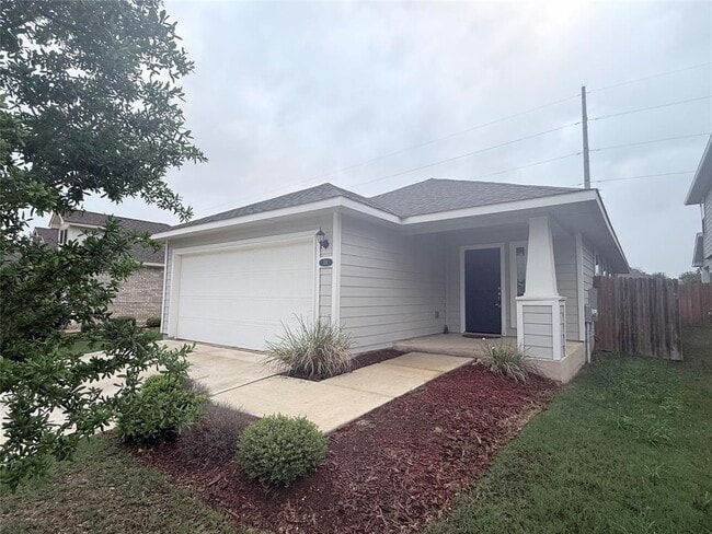 Building Photo - 131 Trailstone Dr