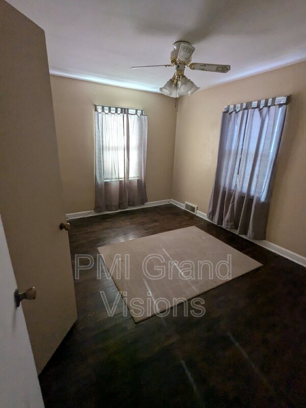 Foto del edificio - 1328 S 6th St