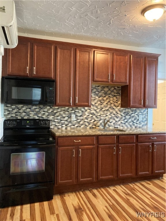 Building Photo - 76 Tracy St