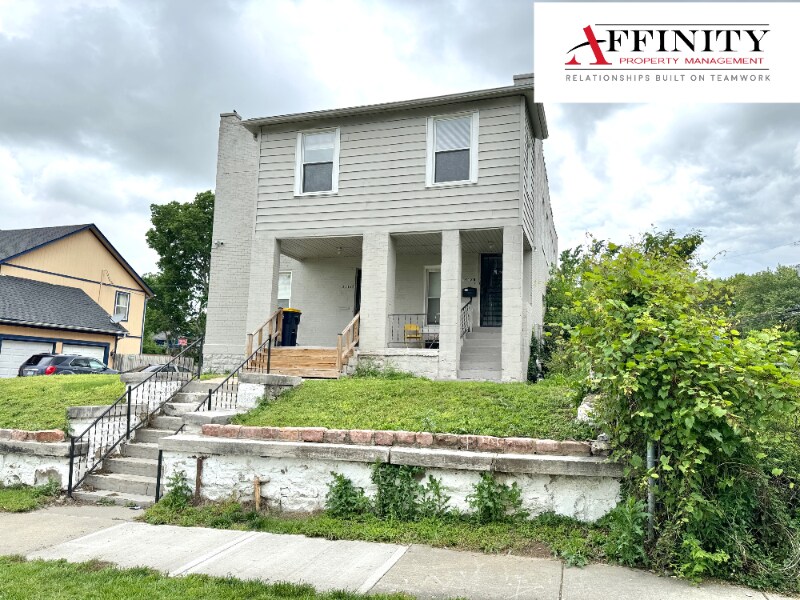 Foto principal - 2512 E 11th St