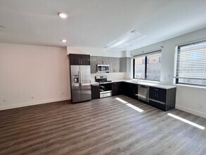 Building Photo - 3253 Ettie St