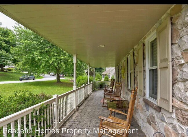 Building Photo - 4 br, 3 bath House - 54 Hawthorn Circle