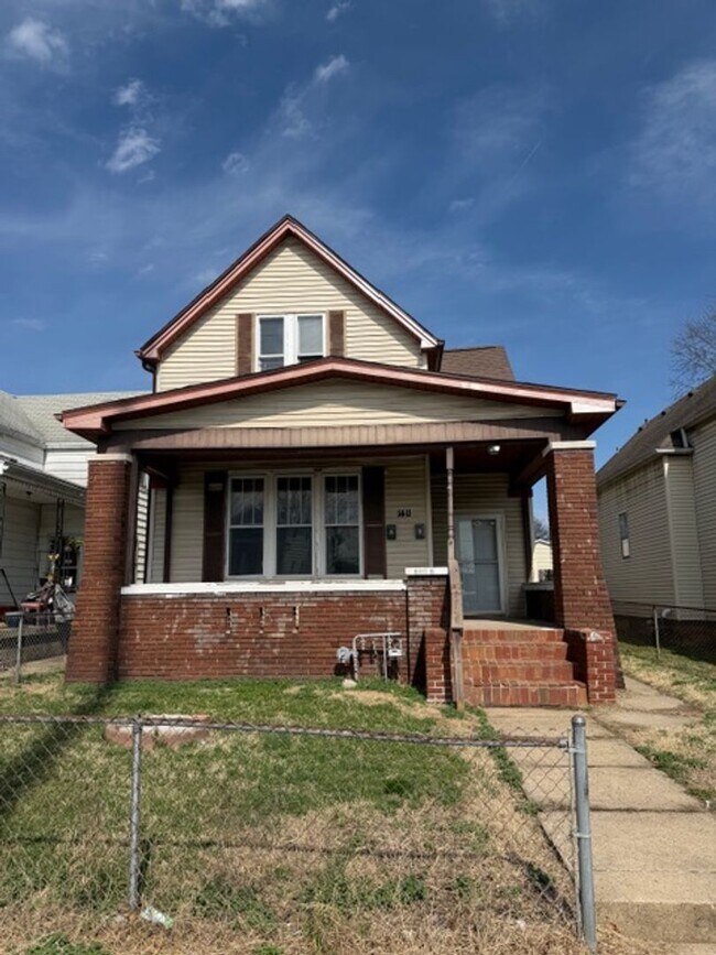 Building Photo - 1411 W Maryland St