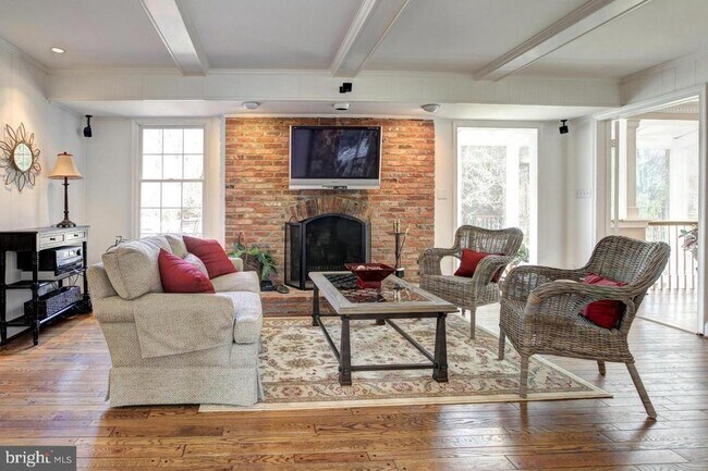 Foto del edificio - 9915 S Glen Rd