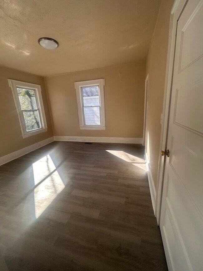 Foto del edificio - *** Move in Ready ***