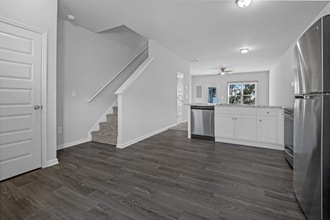 Building Photo - 149 Buckhorn Ave