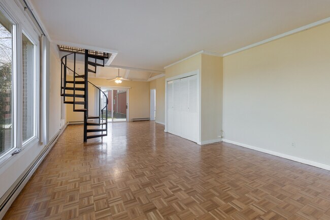Foto del edificio - 15711 Will Cook Rd