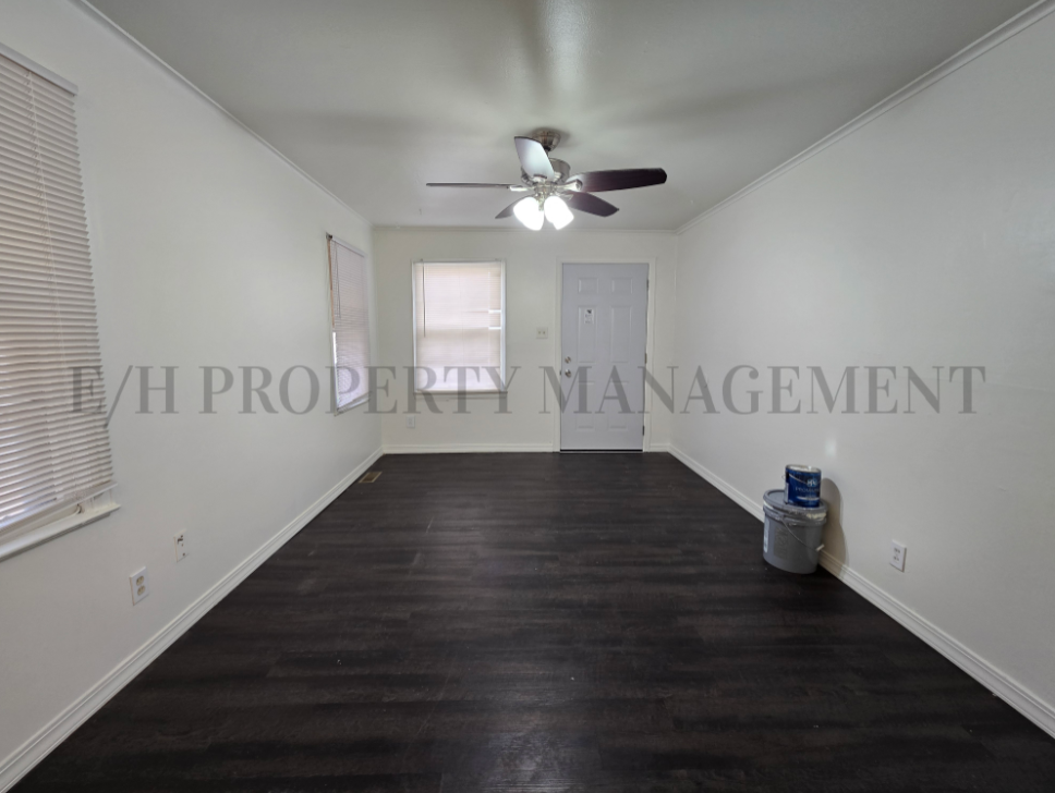 Foto principal - 2921 E Shadybrook St