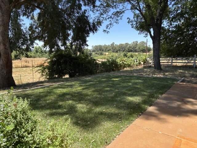 Building Photo - Wonderful 4-bedroom home in the country ne...