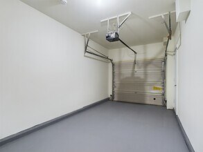 Single Car Attached Garage! - Botanica Cottages