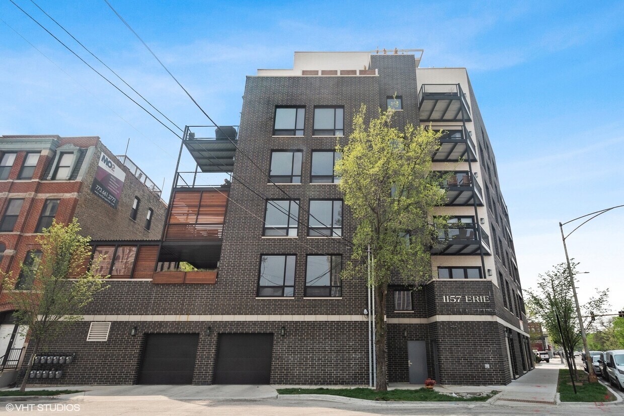 Primary Photo - 1157 W Erie St