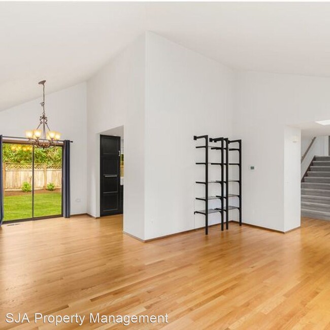 Building Photo - 4 br, 3 bath House - 18111 NE 109th Street