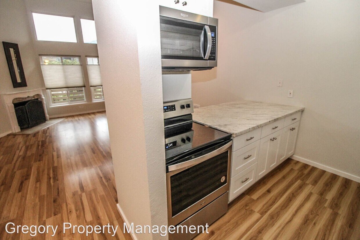 Foto principal - 9206 NE Juanita Dr