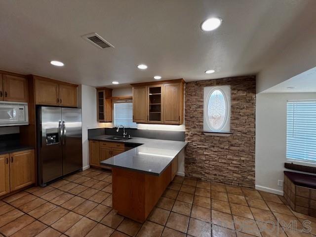 Building Photo - 10235 Buena Vista Ave