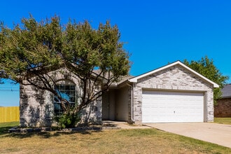 Building Photo - 1411 Dakota Trail
