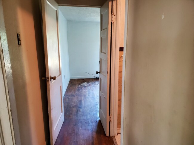 Foto del edificio - 410 E 25th St