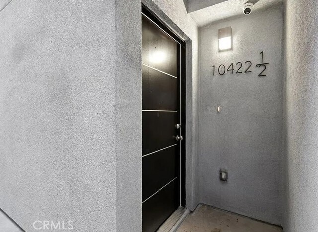 Foto del edificio - 10422 Graham Ave