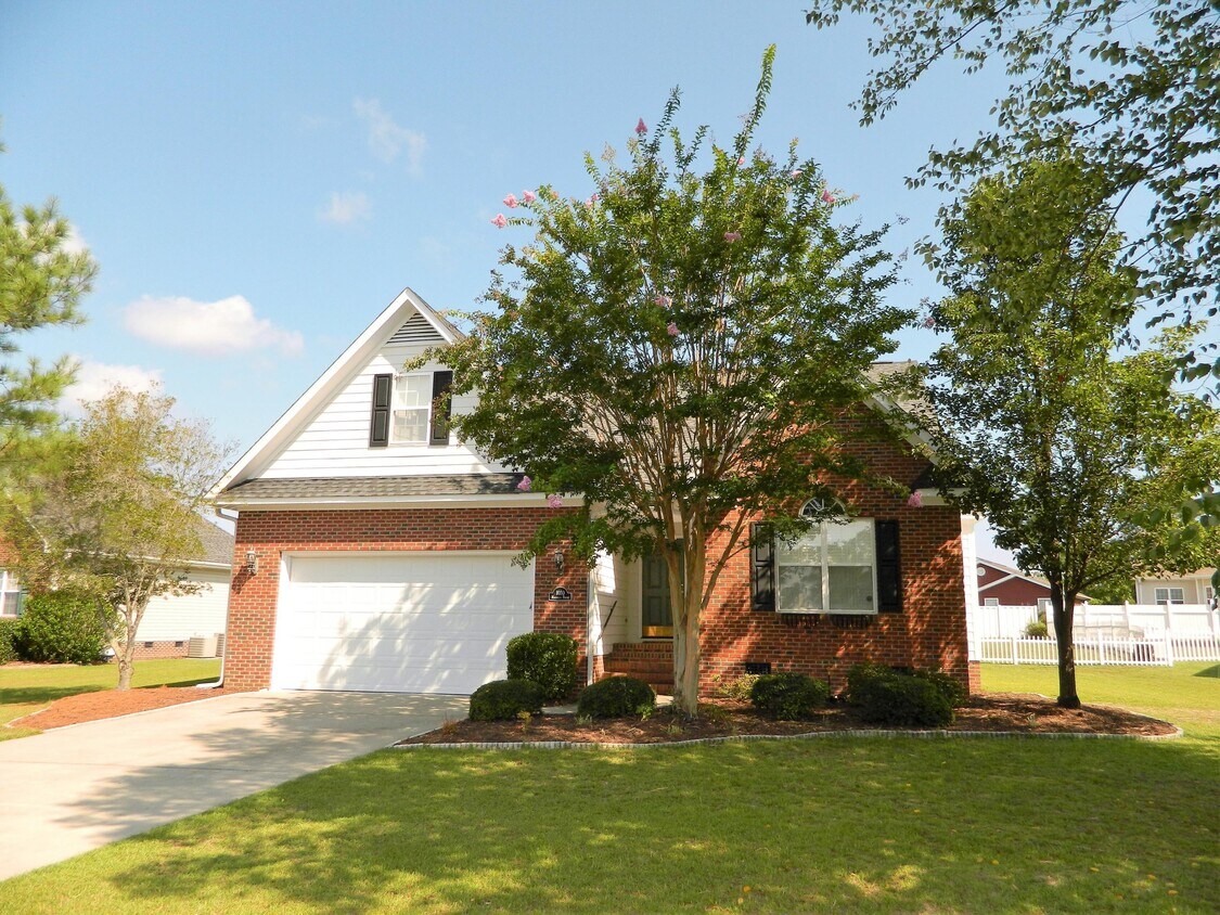 1030 Magnolia Dr, Aberdeen, NC 28315 House Rental in Aberdeen, NC