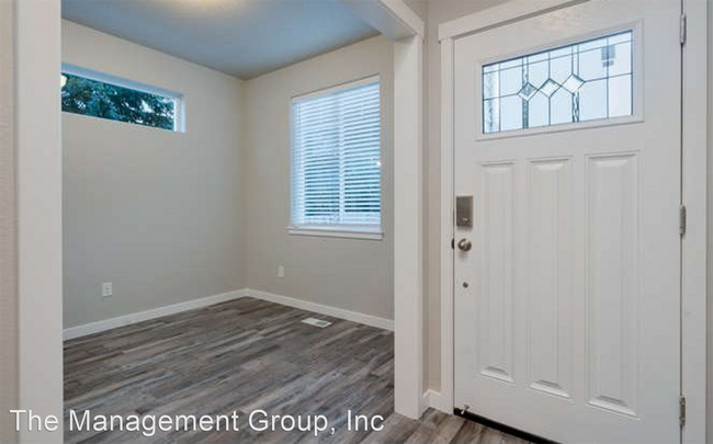 Building Photo - 4 br, 2.5 bath House - 4910 NE 65th Court