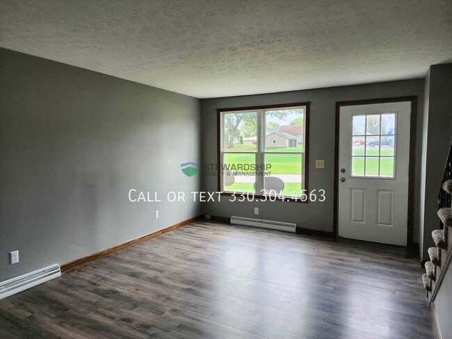 Foto del edificio - 137 Elm St NE