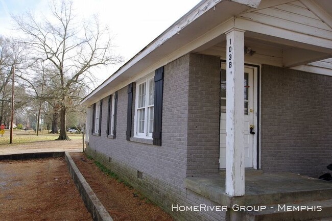 Building Photo - Downtown Senatobia!