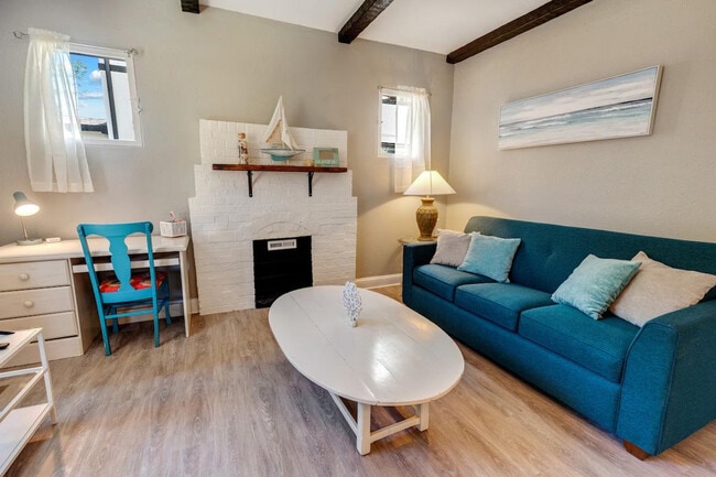 Building Photo - 1400 N Humboldt St