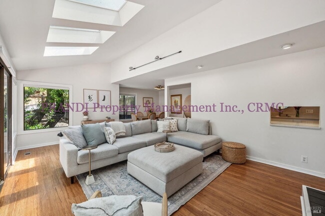 Building Photo - Retreat Like Home with Recent Upgrades Thr...