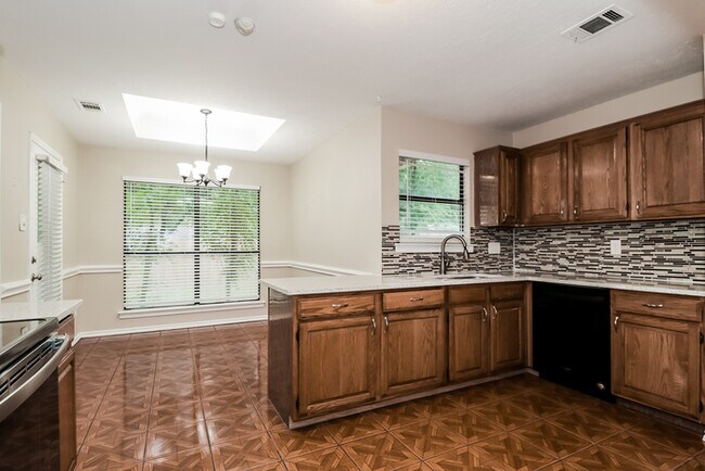 Foto del edificio - 524 E Lanett Dr