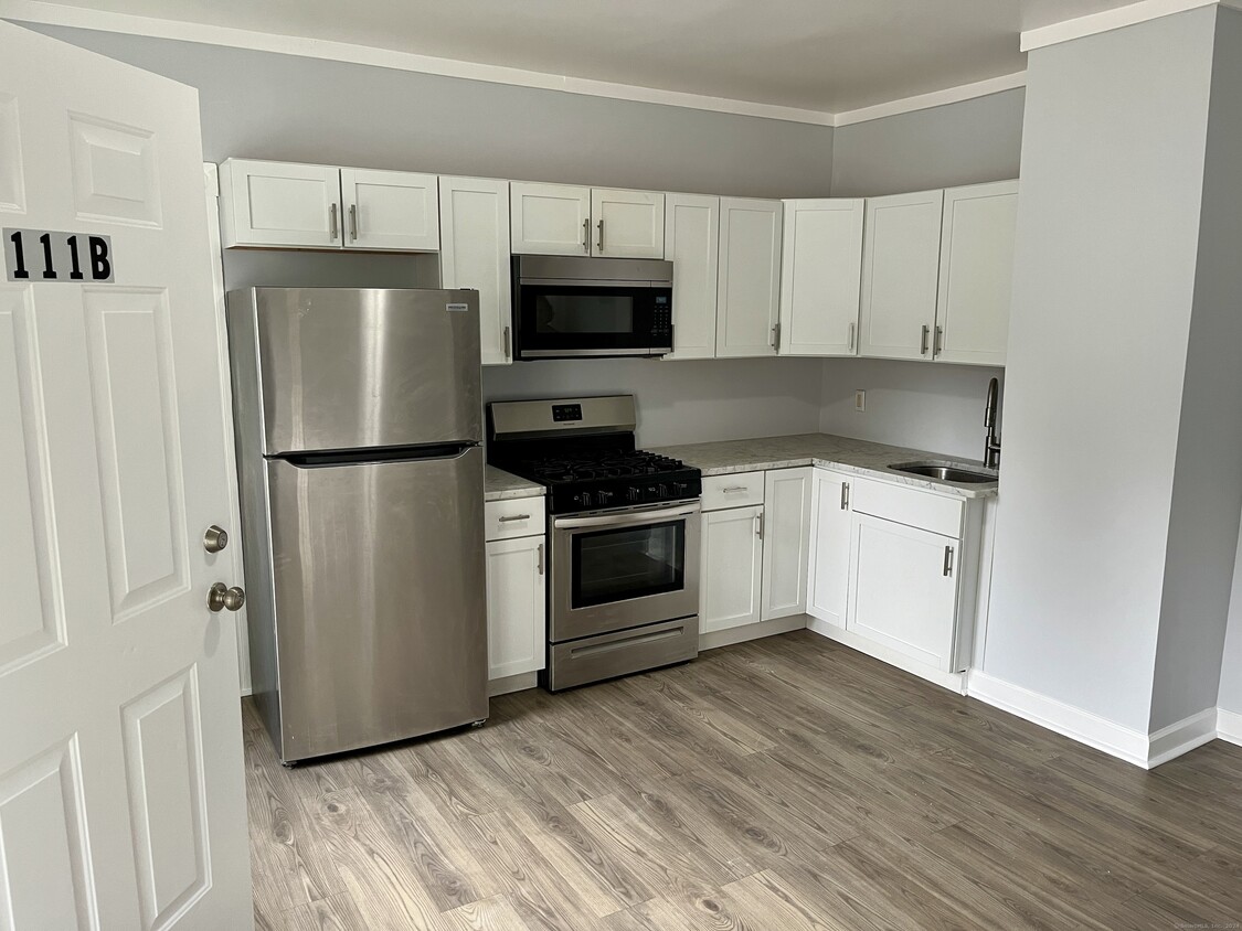 Foto principal - 111 Kneen St