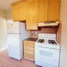 Building Photo - 2408 Huldy St
