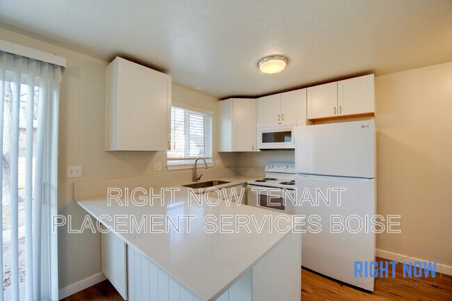 Building Photo - 1901 S Atlantic St