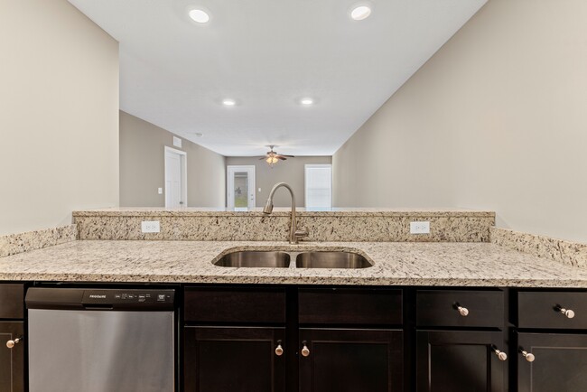 Building Photo - Walnut Valley Apartments