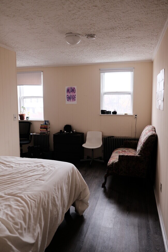 Foto del edificio - 2929 N Calvert St