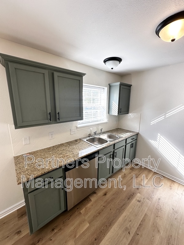 Foto del edificio - 12267 Rambling Rose Way