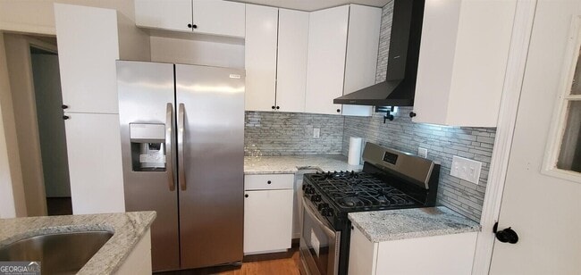 Foto del edificio - 635 Albert St NW