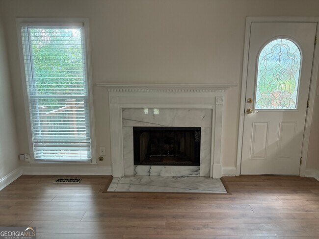 Building Photo - 4747 Julian Way