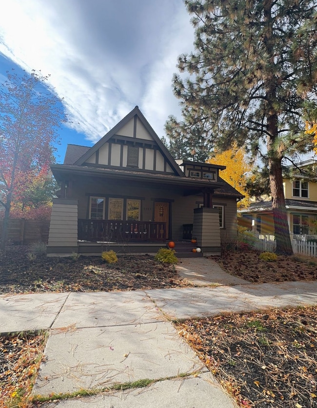 Building Photo - 2469 NW Sacagawea Ln
