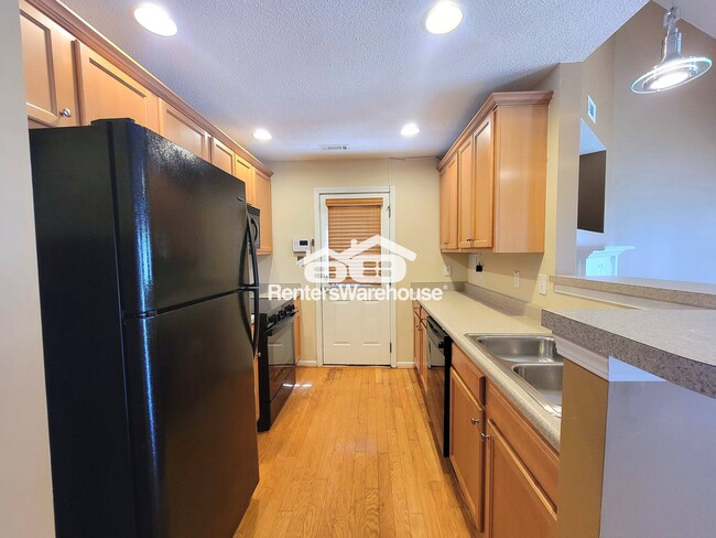 Building Photo - 8160 Oakley Cir