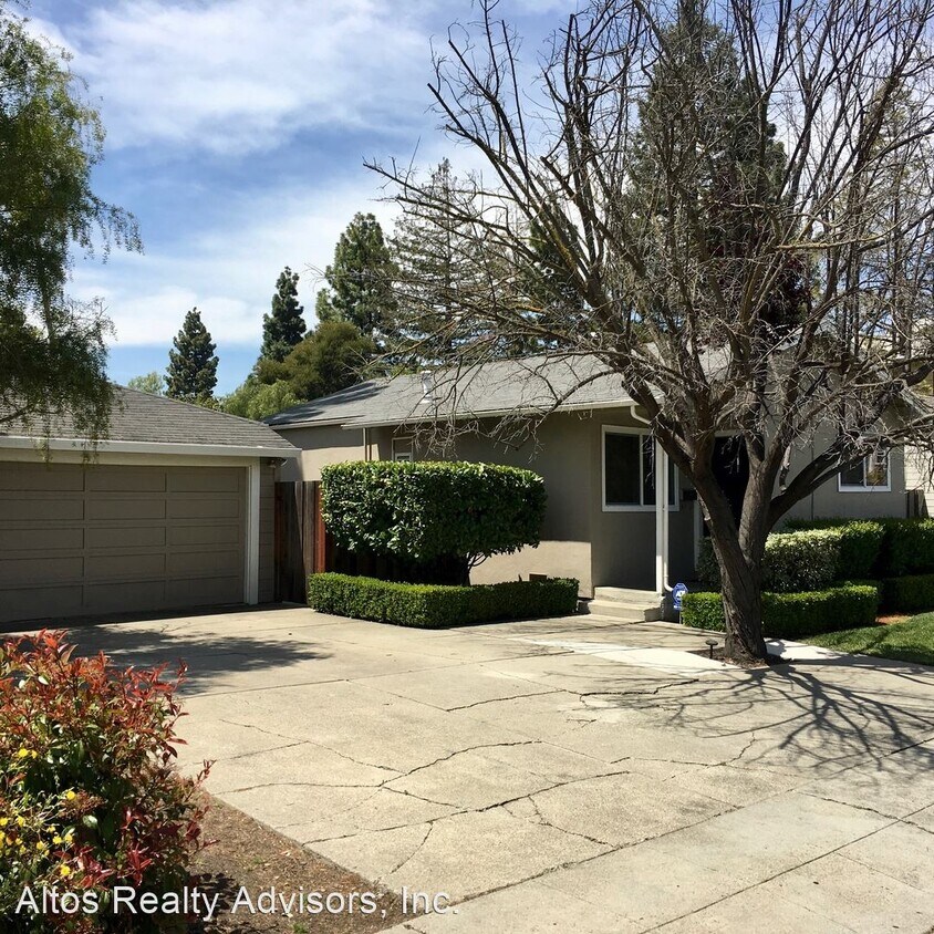 2 br, 1 bath House 3360 Birch Street House Rental in Palo Alto, CA