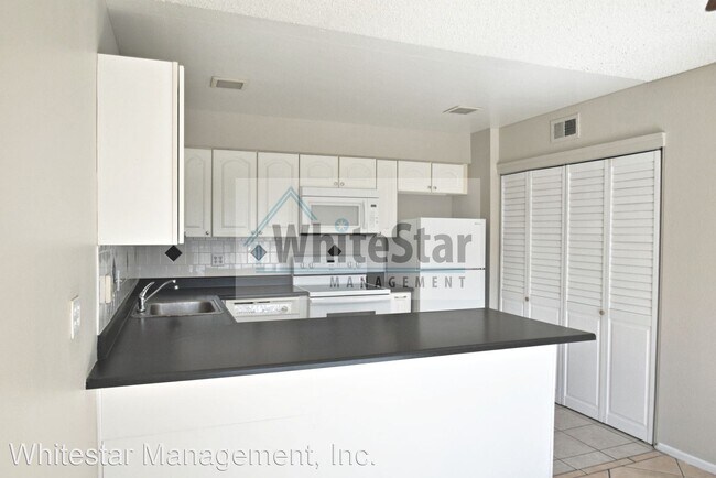 Building Photo - 73525 Shadow Mountain Dr