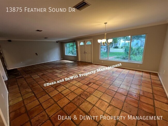 Foto del edificio - Beautiful 4 BR 3 Bath 2 Car Garage Home in...