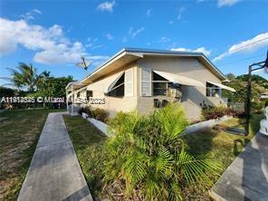 Foto principal - 224 SW 10th St