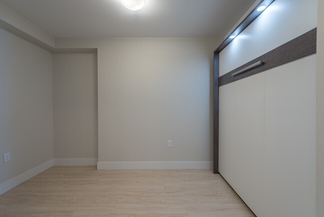Building Photo - The Vuze