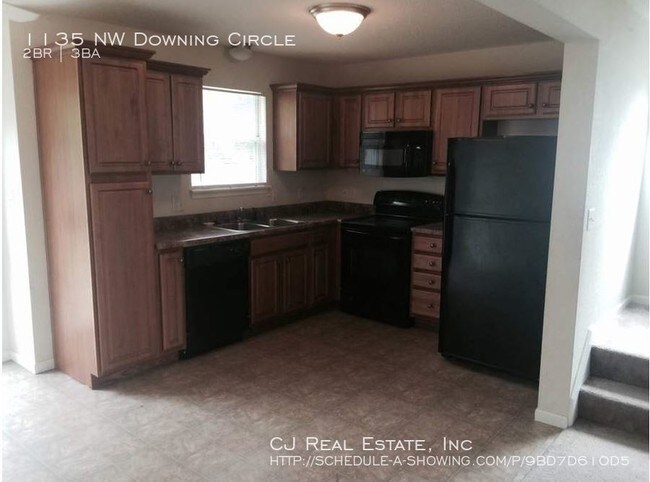 Foto del edificio - 1135 NW Downing Cir