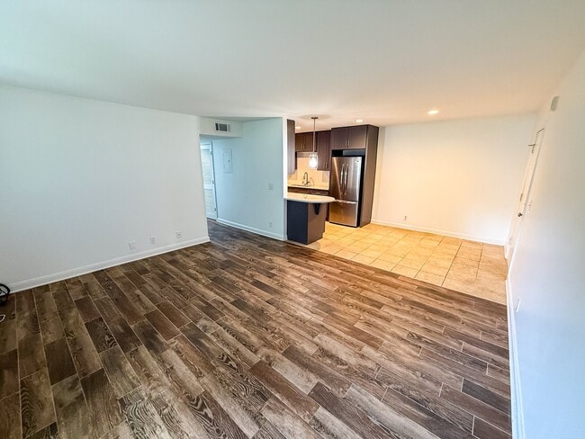 Building Photo - 2929 Selena Dr