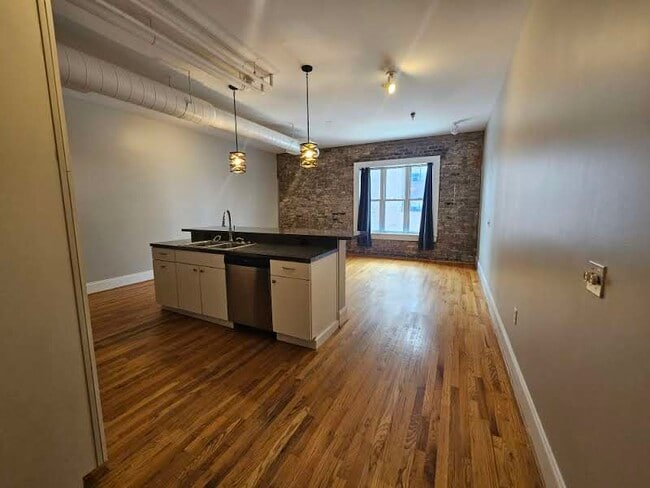 Photo - 1417 Market St Townhome