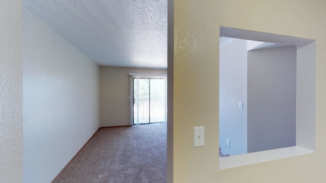 Building Photo - Oakwood Estates