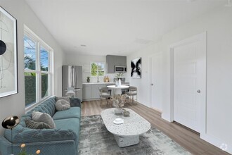 Building Photo - 5621 Eskridge St